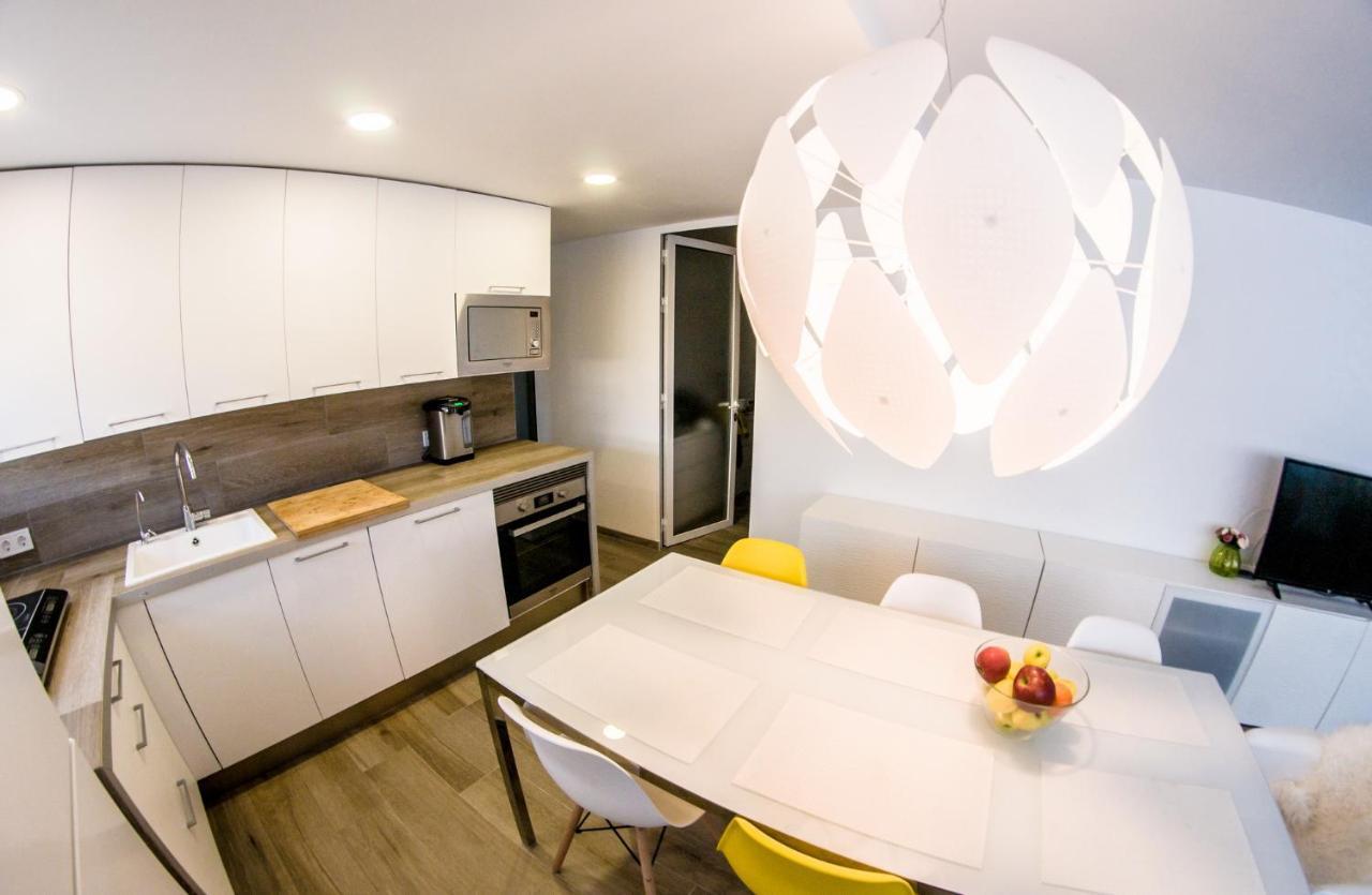Alay & Pool 2 Bedroom Apartment Benalmadena